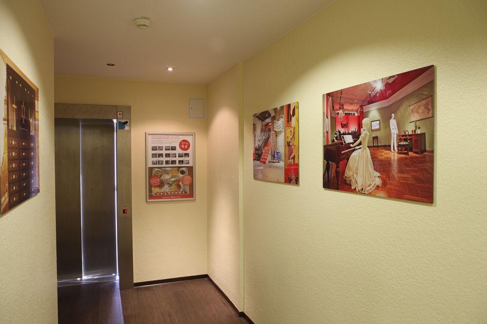 Acama Hotel & Hostel Schoeneberg Берлин Экстерьер фото